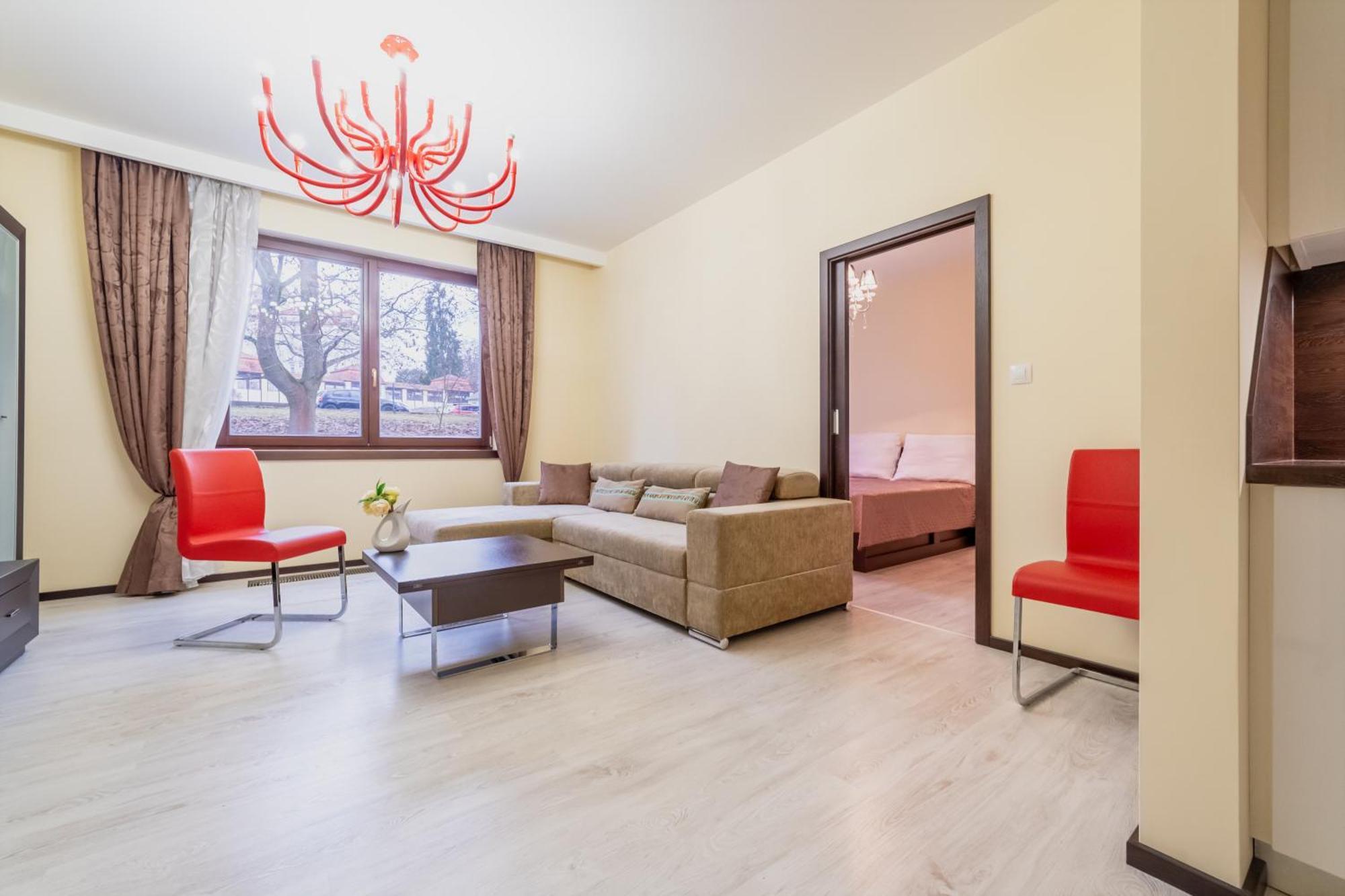 Imperial Apartment In Bohemia Residence By Rentez Карлови Вари Екстериор снимка